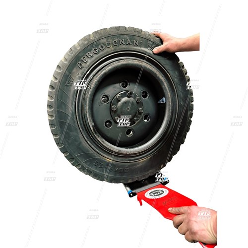 Tyre Jack with Roller